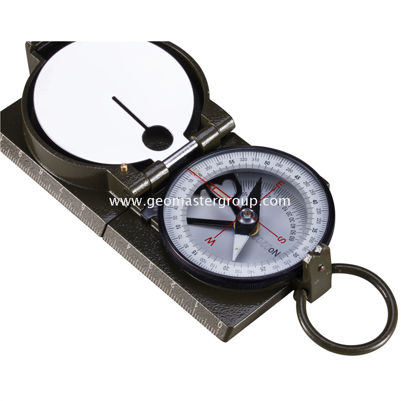 بوصلة عسكرية