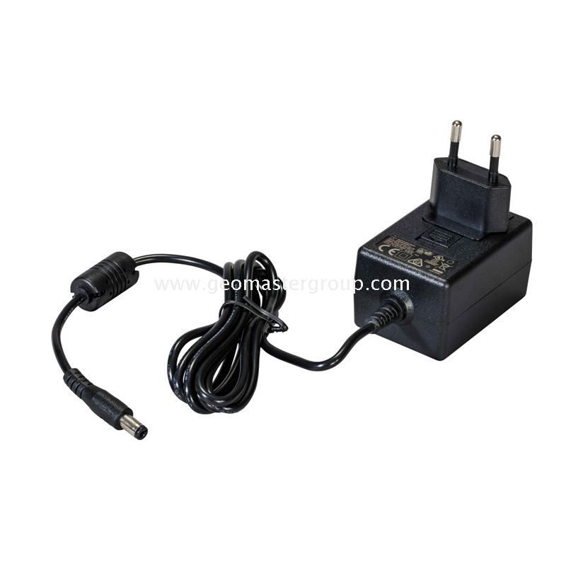 محول التيار الكهربائي