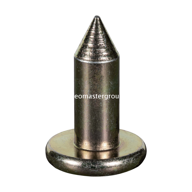 مسمار المسح الصلب