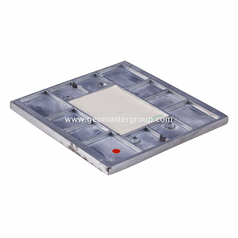 مسمار الطريق الشمسية